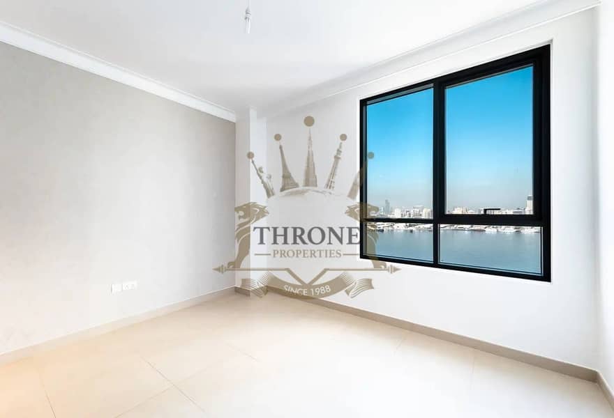 HIGH FLOOR | SKLYLINE AND CREEK VIEW | VACANT - Image 10