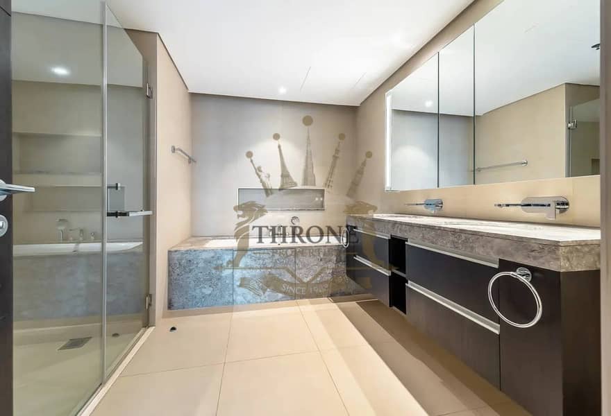 HIGH FLOOR | SKLYLINE AND CREEK VIEW | VACANT - Image 13