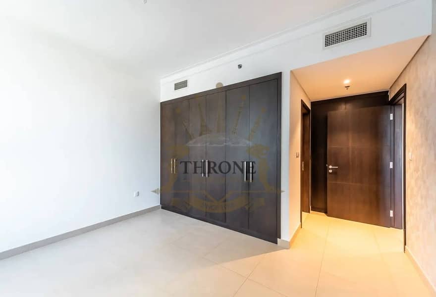 HIGH FLOOR | SKLYLINE AND CREEK VIEW | VACANT - Image 15