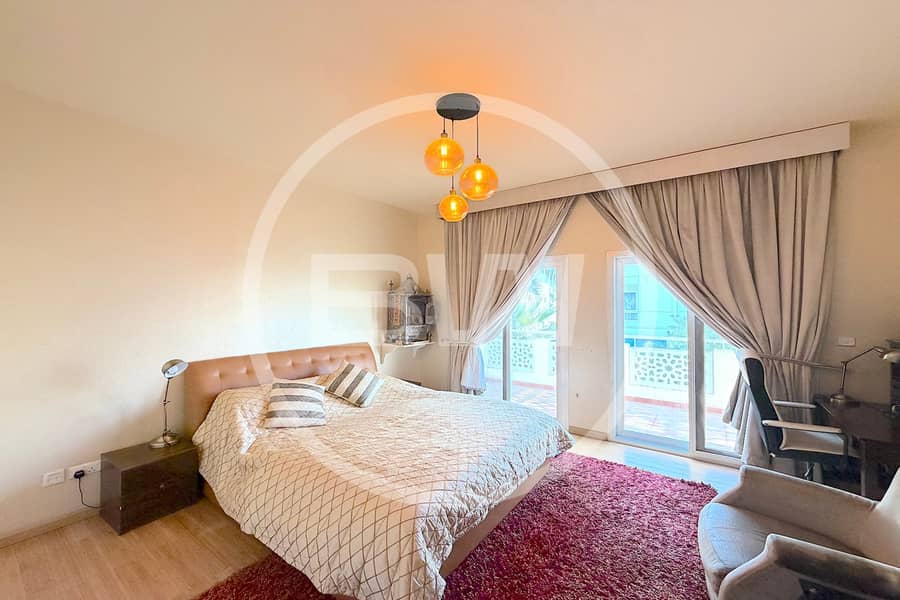 This 4BR Meadows 1 Villa is your next family home - Image 11