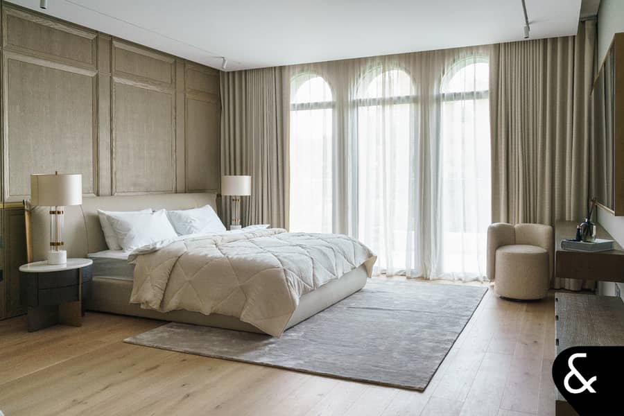 Exclusive | Show Home | Upgraded | Park View - Image 7