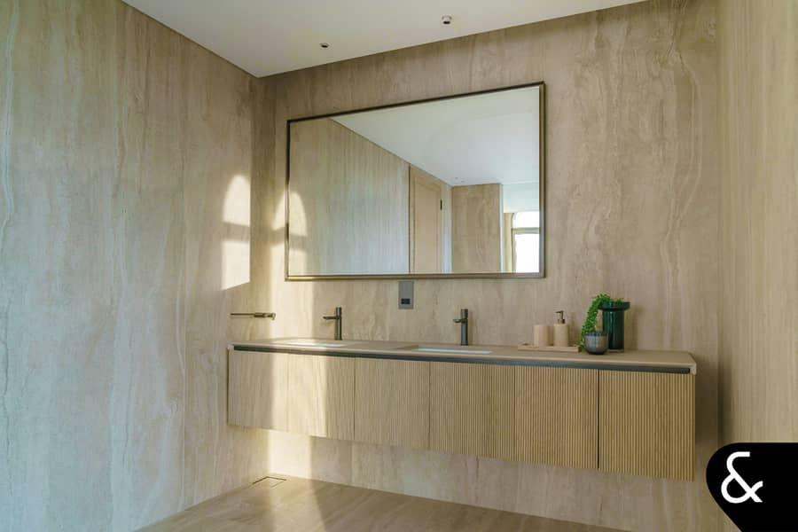 Exclusive | Show Home | Upgraded | Park View - Image 14