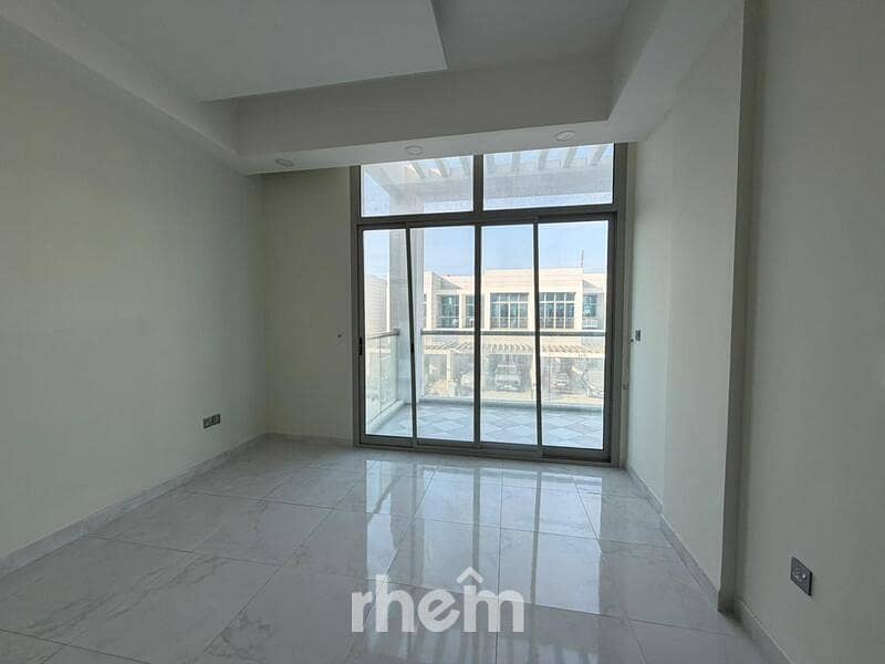 Family Friendly | Exclusive | 4BR plus Maids - Image 6