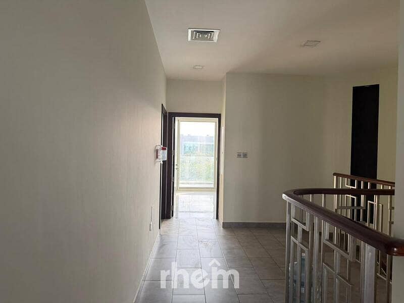 Family Friendly | Exclusive | 4BR plus Maids - Image 8