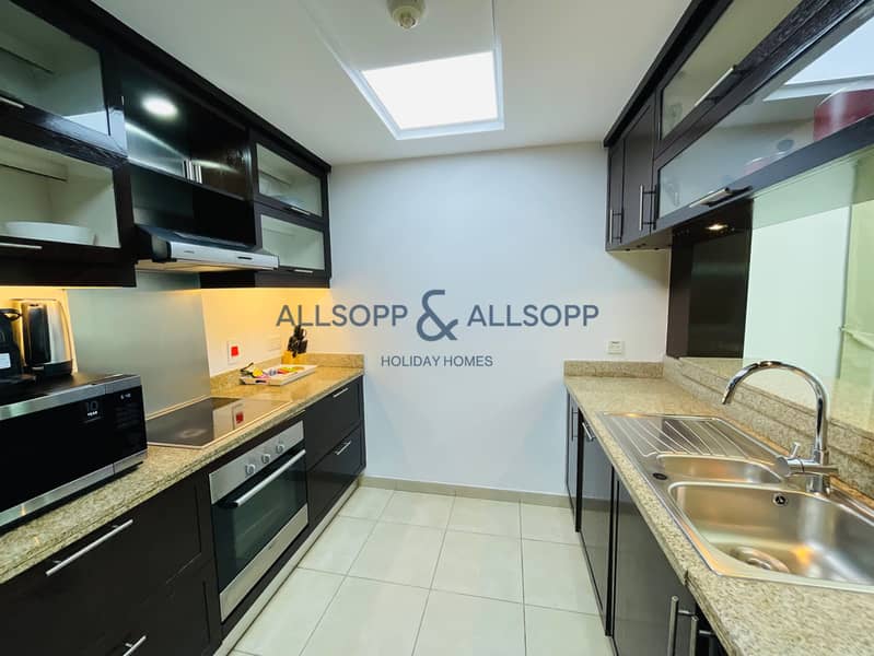 Full Burj Khalifa Fireworks View -2 BR in Downtown - Image 6