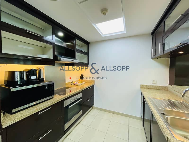 Full Burj Khalifa Fireworks View -2 BR in Downtown - Image 7