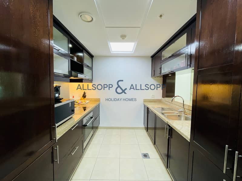 Full Burj Khalifa Fireworks View -2 BR in Downtown - Image 8