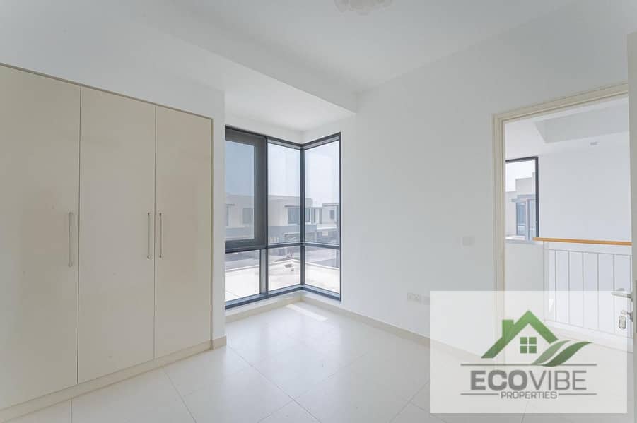 Spacious 4BHK Villa for Rent | Unfurnished | Family-Friendly Community - Image 21