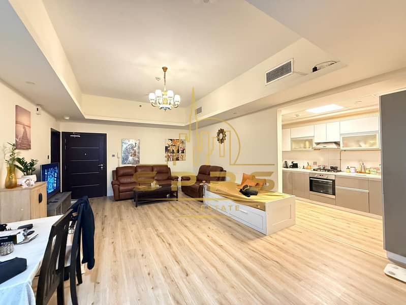 2 Parkings | Spacious | Bright Layout