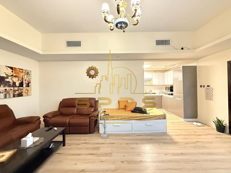 2 Parkings | Spacious | Bright Layout