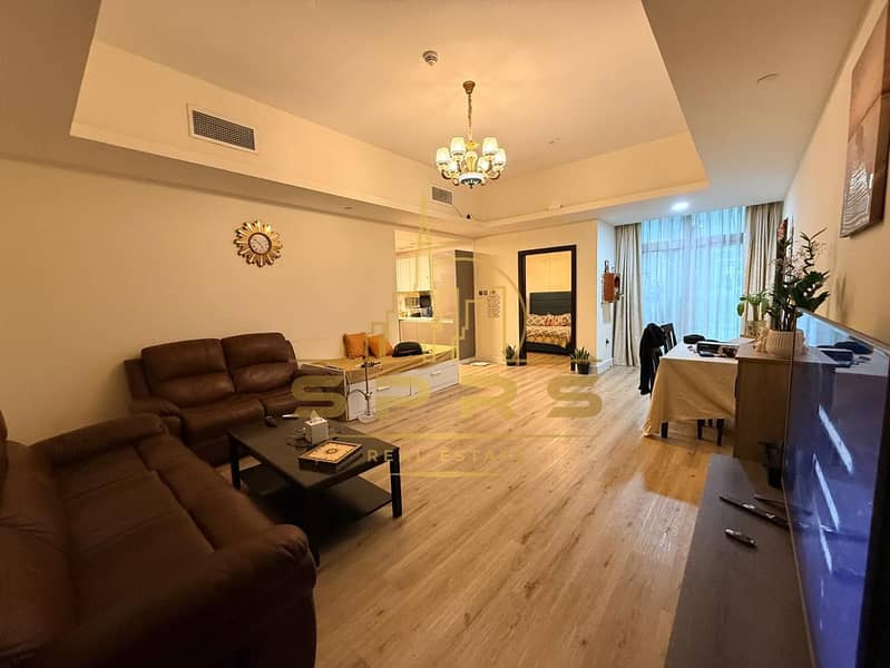 2 Parkings | Spacious | Bright Layout