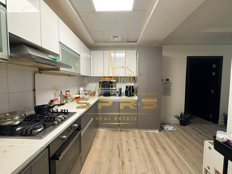 2 Parkings | Spacious | Bright Layout