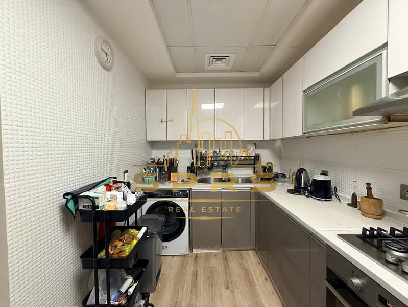 2 Parkings | Spacious | Bright Layout - Image 7