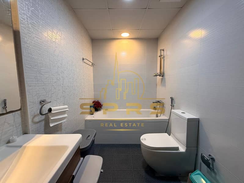 2 Parkings | Spacious | Bright Layout - Image 17