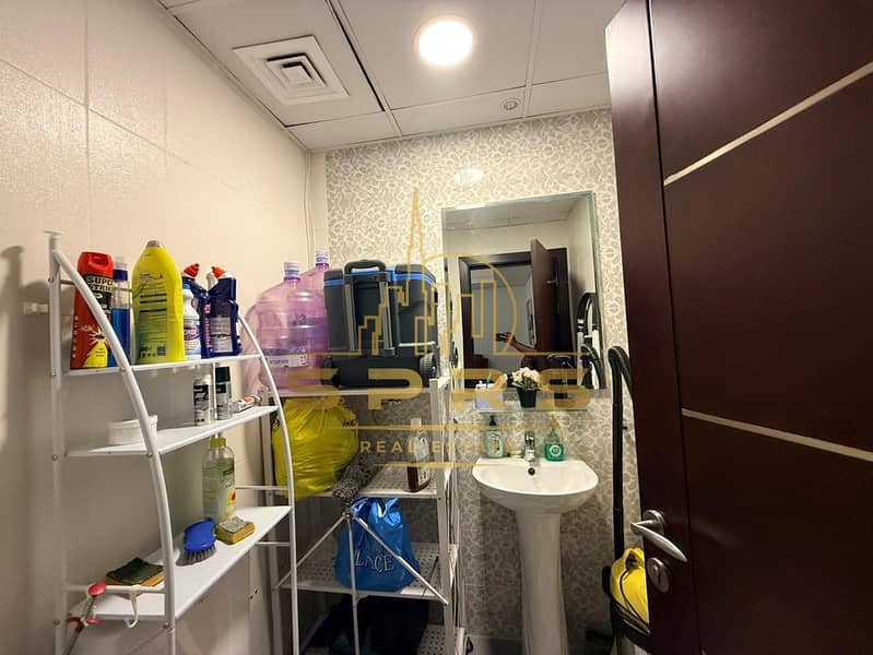 2 Parkings | Spacious | Bright Layout - Image 18