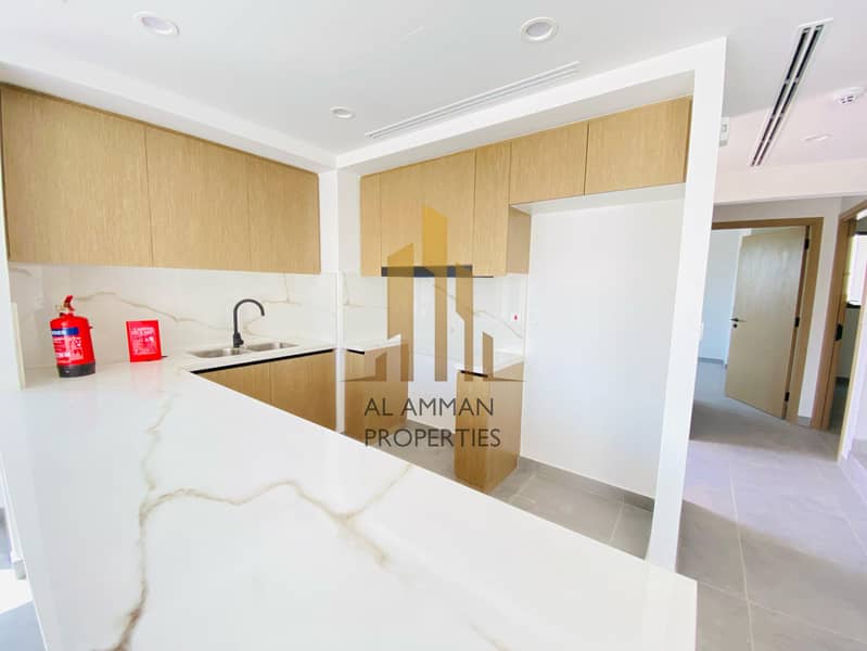 Corner 4 Bedroom Plus Maid Large Size Unit - Image 6