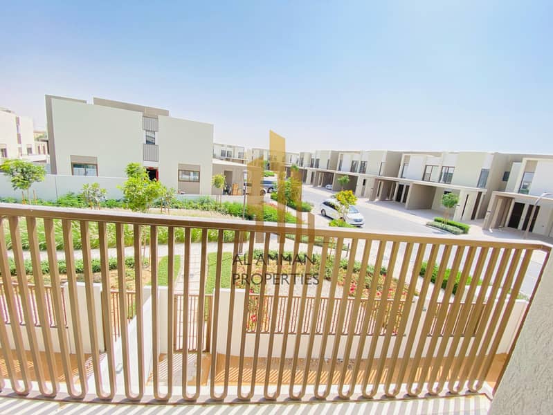 Corner 4 Bedroom Plus Maid Large Size Unit - Image 21