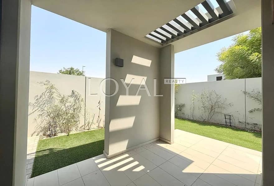 True Corner | Spacious | Near to Pool, Park, Lake - Image 9