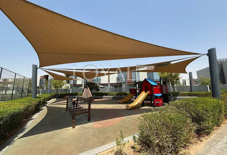 True Corner | Spacious | Near to Pool, Park, Lake - Image 14