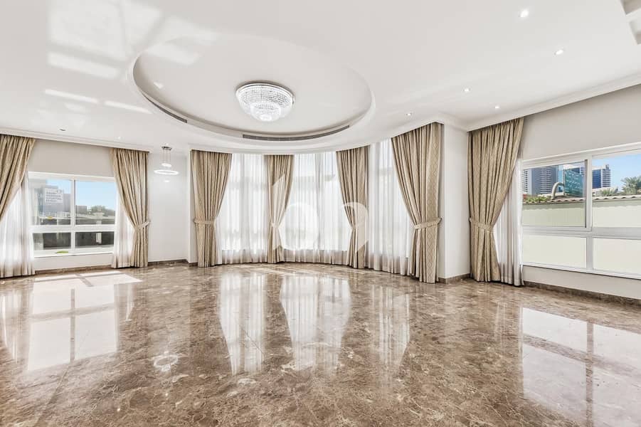 Luxury | Corner Villa| Prime Location| Al Barsha 3