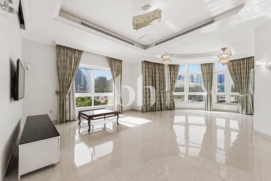 Luxury | Corner Villa| Prime Location| Al Barsha 3 - Image 10