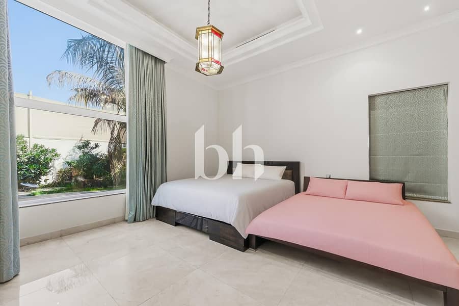 Luxury | Corner Villa| Prime Location| Al Barsha 3 - Image 13