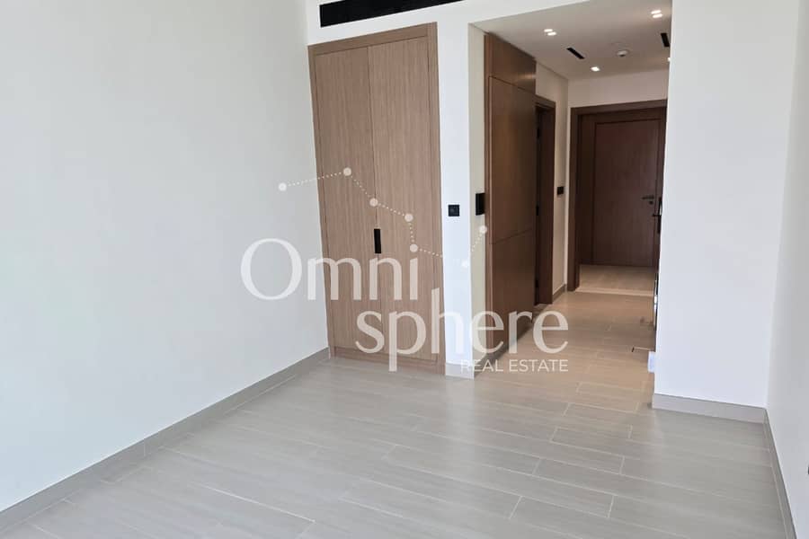 Brand New | Smart Home System | Mid Floor | Rented