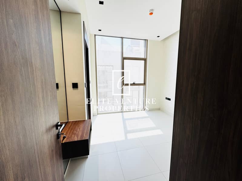 VACANT | 2 BEDROOM | SPACIOUS | PRIME LOCATION - Image 9