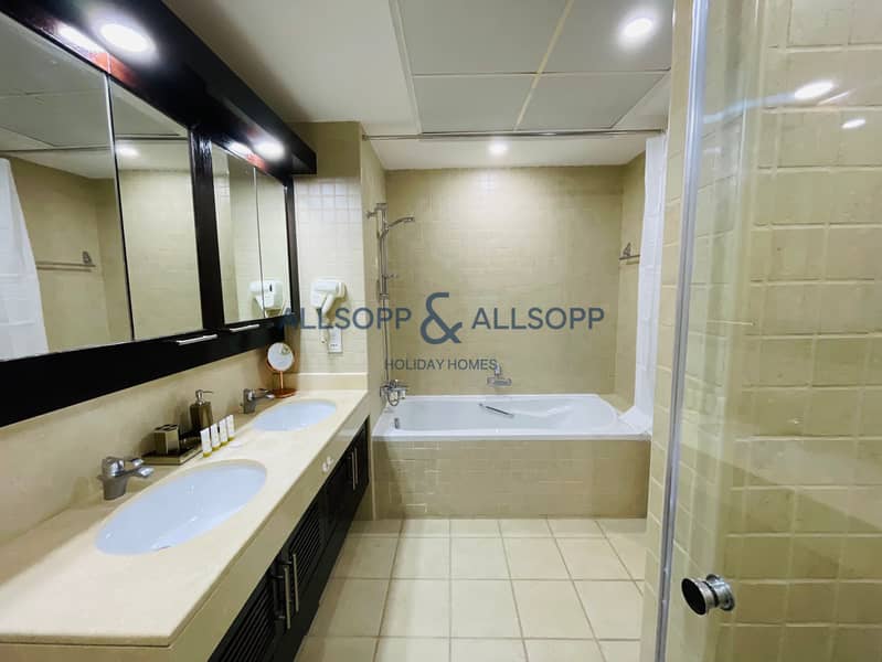 Full Burj Khalifa Fireworks View -2 BR in Downtown - Image 26