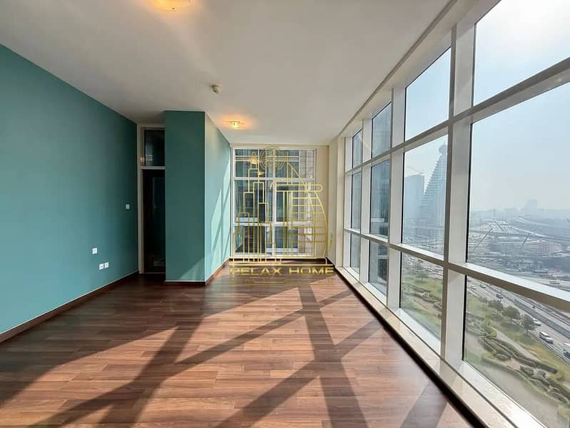 Elegant 2BHK | Big Balcony | Gym & Pool | Amazing Layout