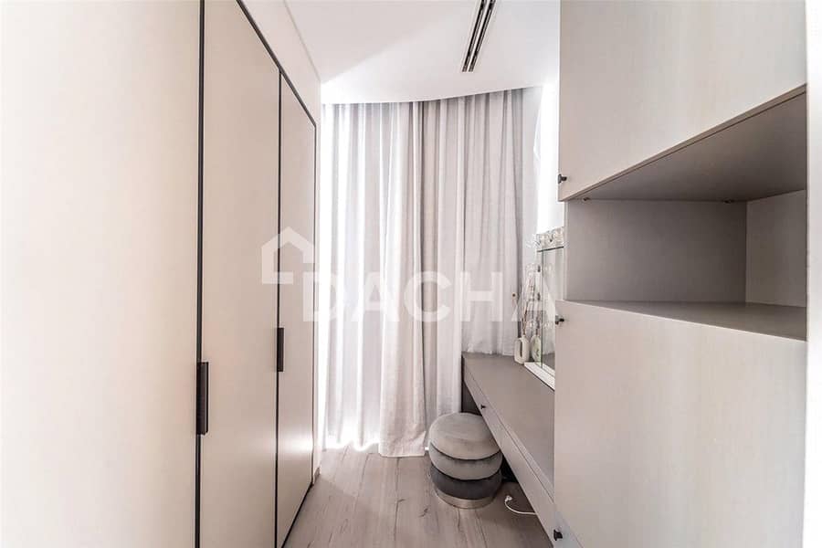 Priced To Sell | 3+Maid | Sea View | Furnished - Image 10