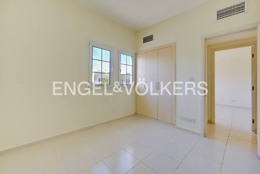 Natural Light | Lake View | Available Now - Image 11