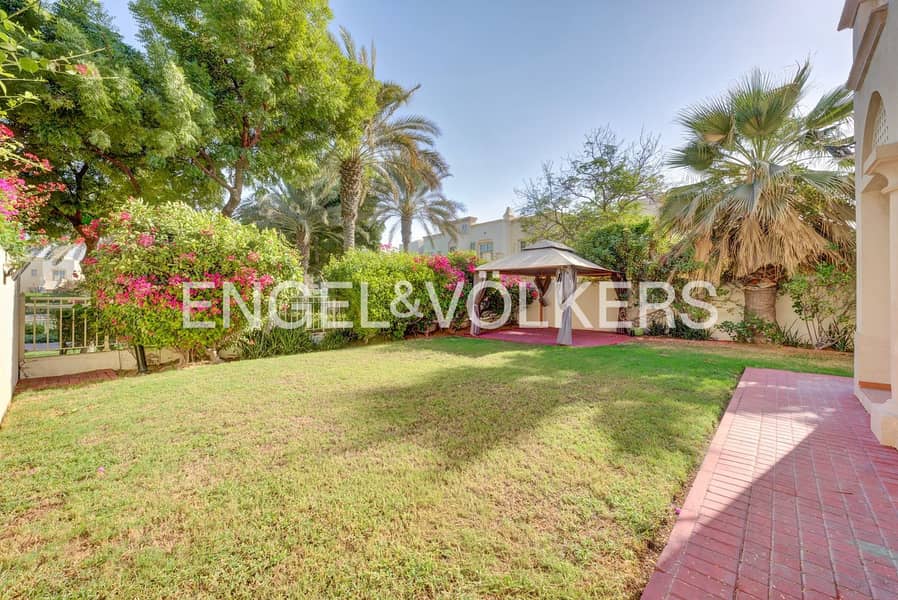 Natural Light | Lake View | Available Now - Image 20