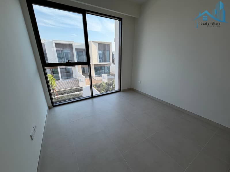 Luxury 3 Bedroom + Maid | Prime Single Row | Park Facing - Image 6
