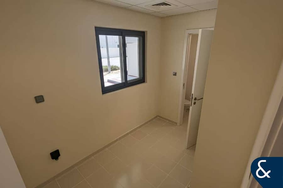 Brand New I Landscaped I Single Row | 3 Beds - Image 7