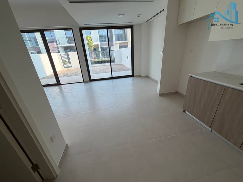 Luxury 3 Bedroom + Maid | Prime Single Row | Park Facing