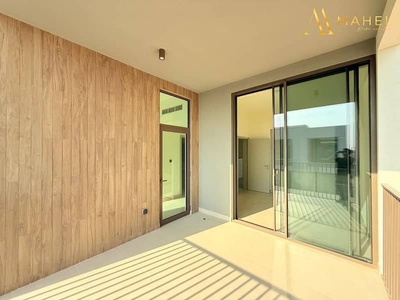 Single Row | Huge Outdoor Yard | Corner Unit - Image 10