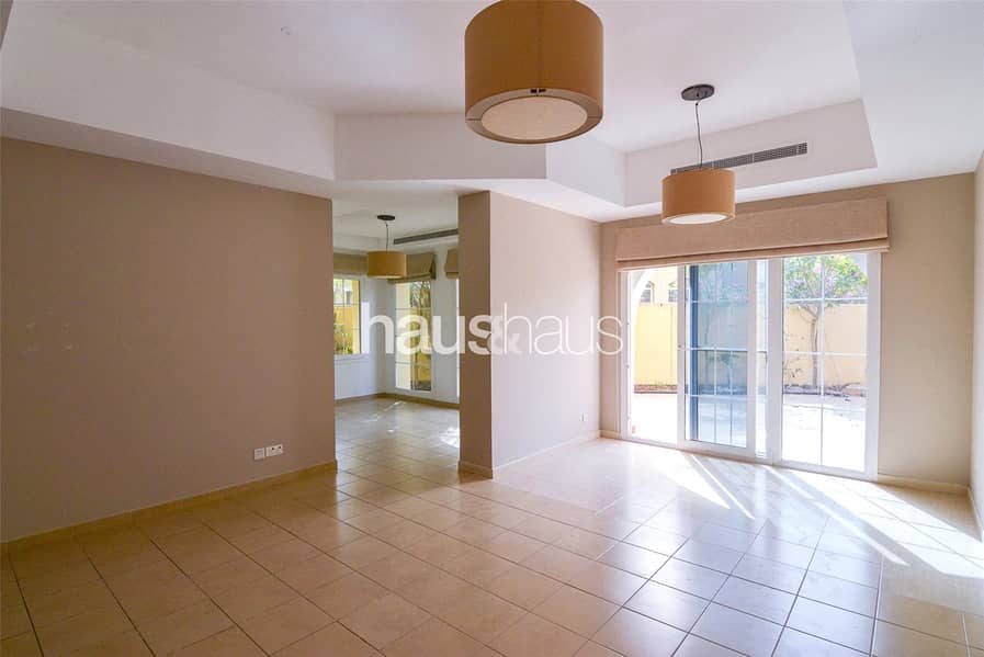 Close to pool | Extended | Vacant