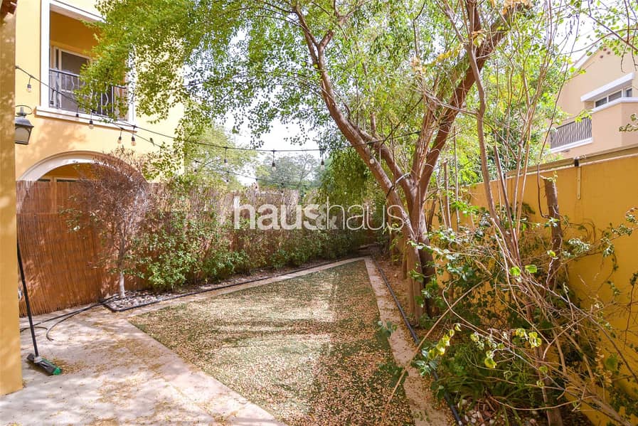 Close to pool | Extended | Vacant - Image 6