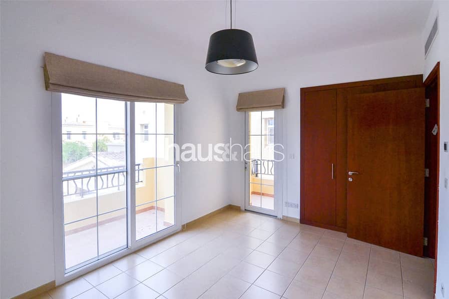 Close to pool | Extended | Vacant - Image 10