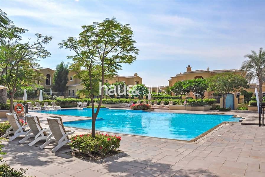 Close to pool | Extended | Vacant - Image 13