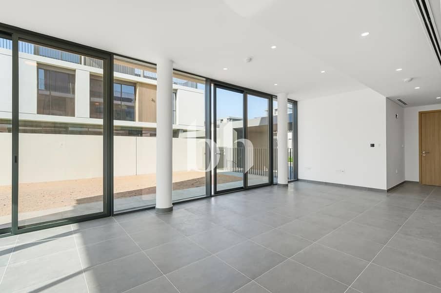 Great Location | Vacant on Transfer | Spacious - Image 9