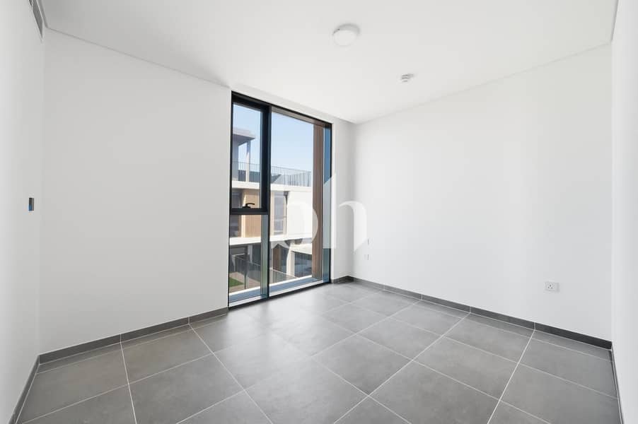 Great Location | Vacant on Transfer | Spacious - Image 12