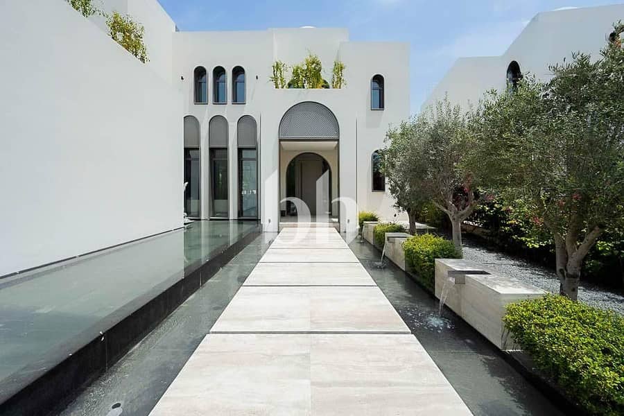 Brand New Upgraded | Garden Hall | Skyline Views - Image 8