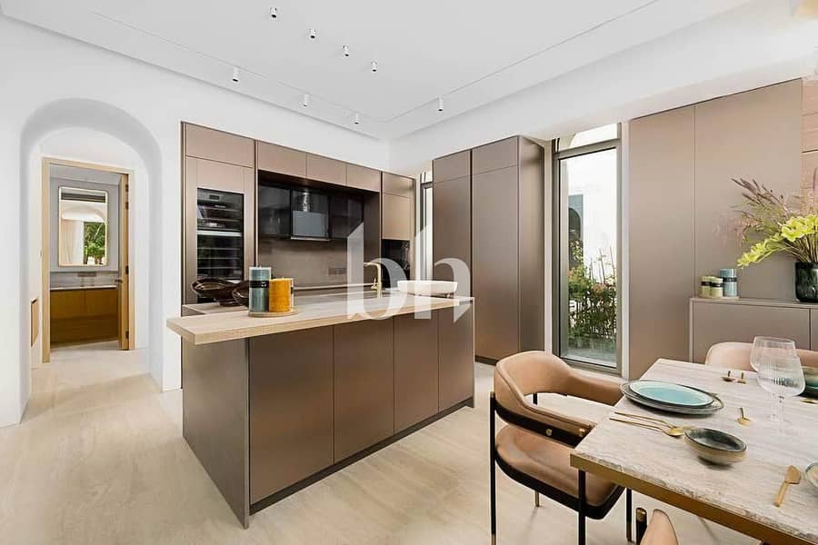 Brand New Upgraded | Garden Hall | Skyline Views - Image 13