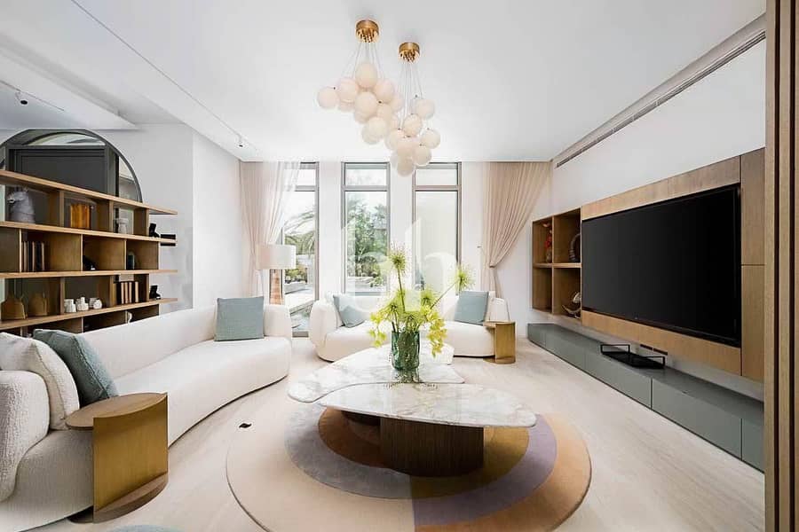 Brand New Upgraded | Garden Hall | Skyline Views - Image 14