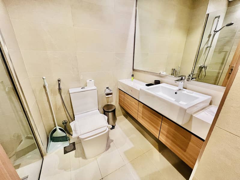 Same Like New // Spacious Furnished Studio Just 60k Rent 4 Cheques - Image 10