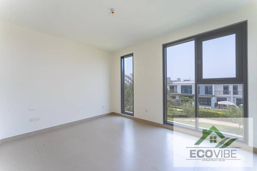 Spacious 4BR + Maid’s | Unfurnished | Maple 3 for Rent