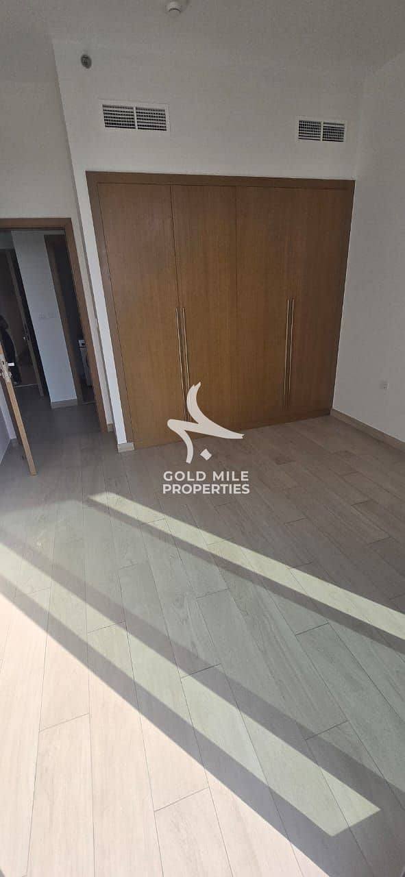 Prime Location - Ready to Move - Brand New - Image 11