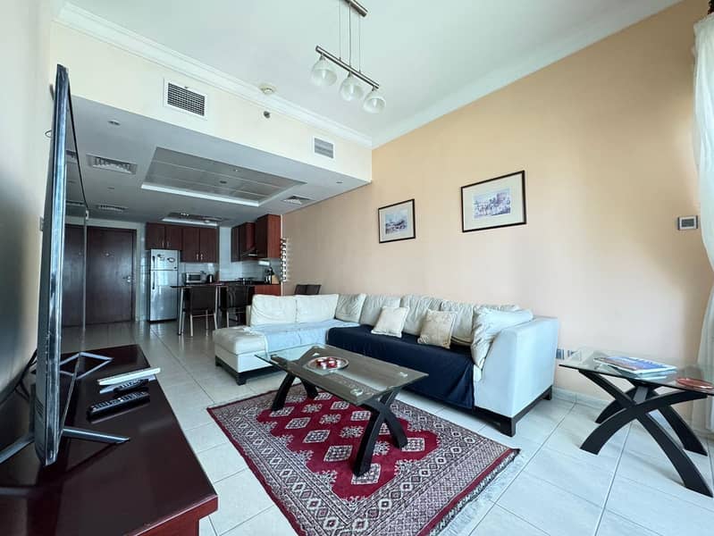 Lake View 1BR | 3 Min to Metro | Bright Apartment - Image 7